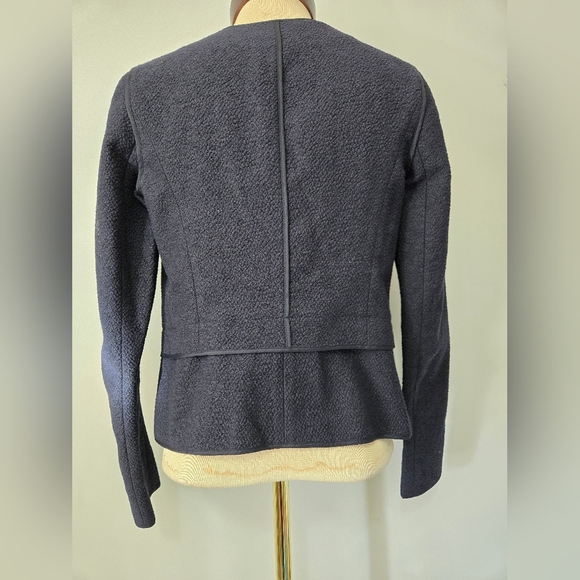 VINCE Open Front Lightweight Pebbled Navy Blazer With Black Interior. Size XS - Picture 6 of 10